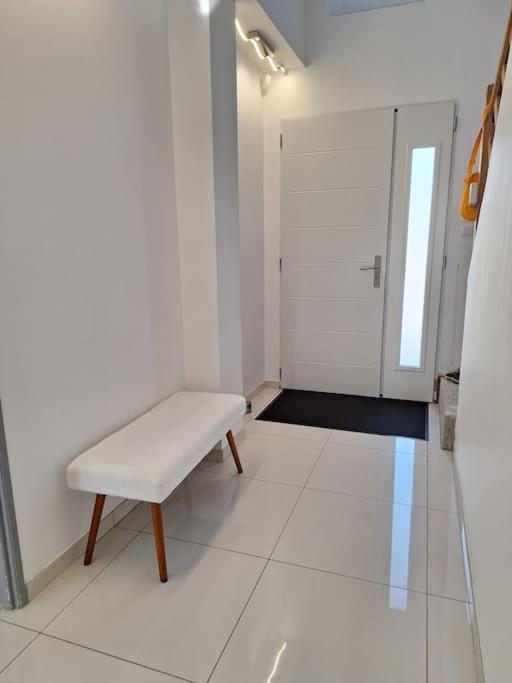 Holiday home Belle Maison Recente Neauphle-le-Chateau